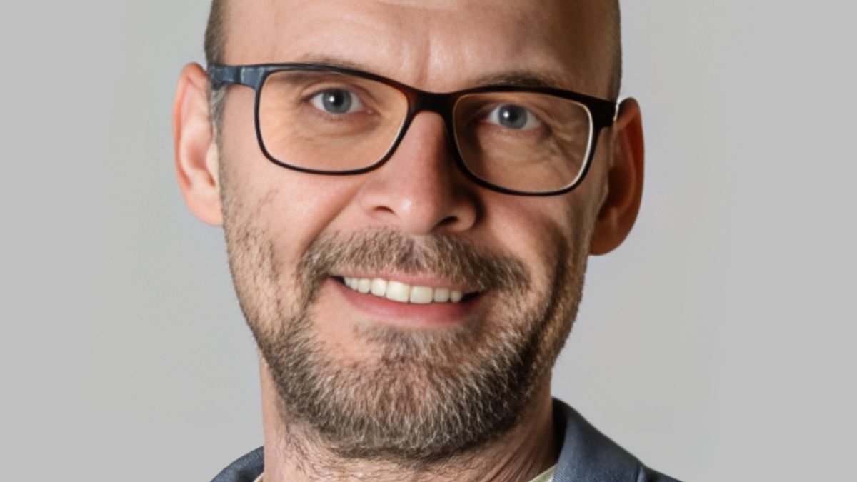 Ortoped Jiří Penc nahradí za ANO v poslanecké lavici Petra Kubise